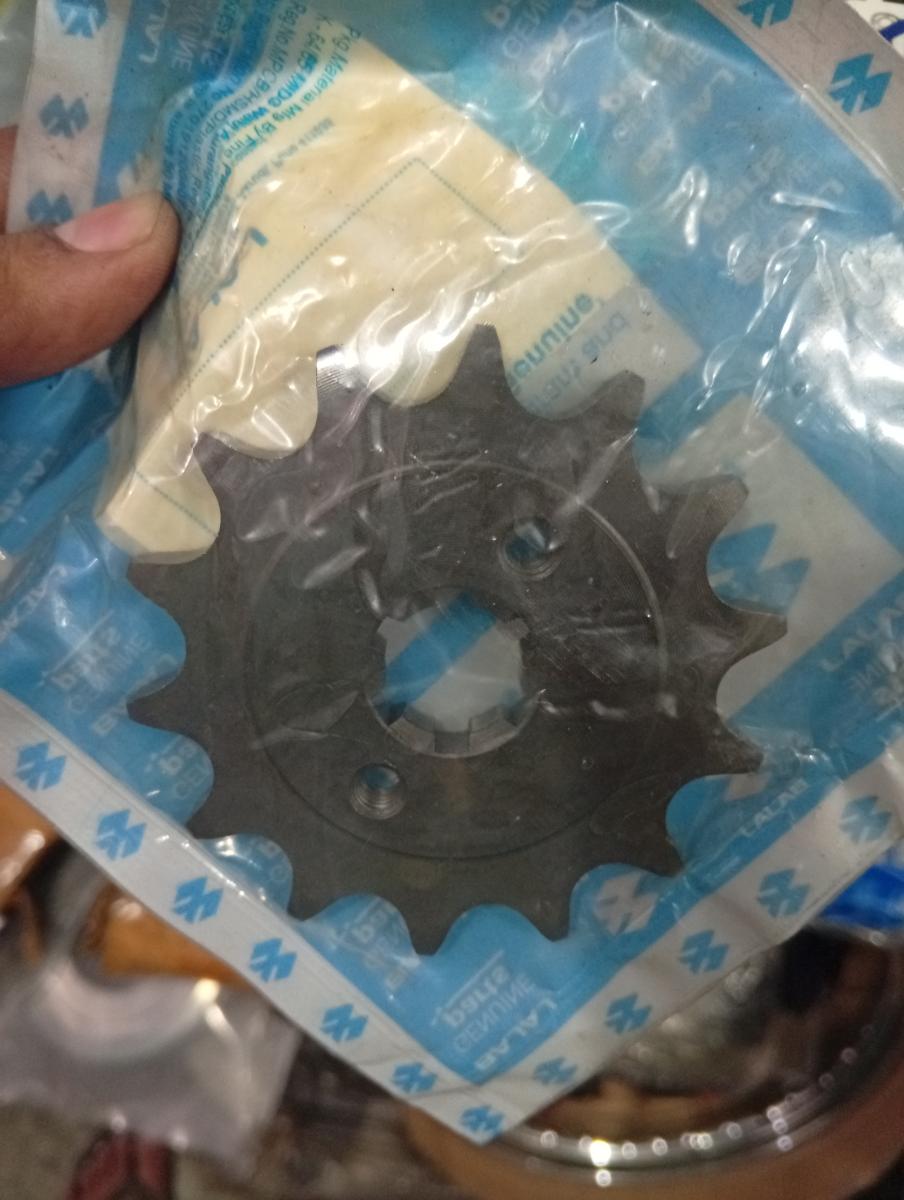 Pulsar 220 Sprocket Wheel Front